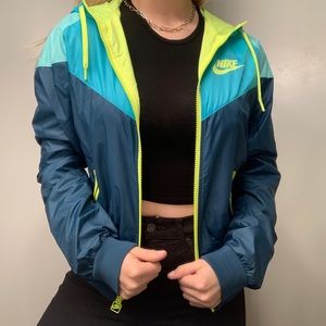 Lightweight Nike Zip Up Raincoat